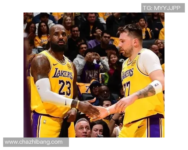 2015年湖人与爵士的激烈对决回顾与精彩瞬间分析